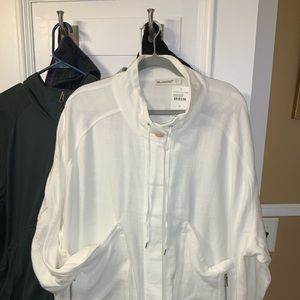 NWT BLANKNYC woman’s jacket.  Buttoned front closure.  Size 2X.